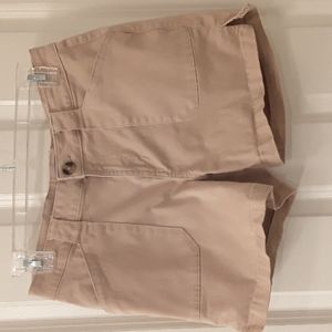 Kahki bermuda shorts